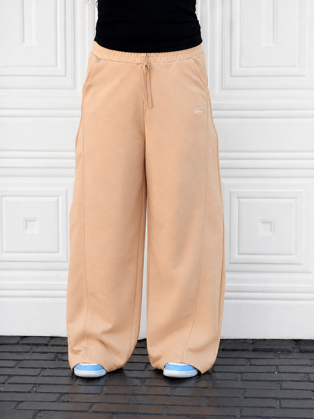 Woman Wide Leg Sweat Pants