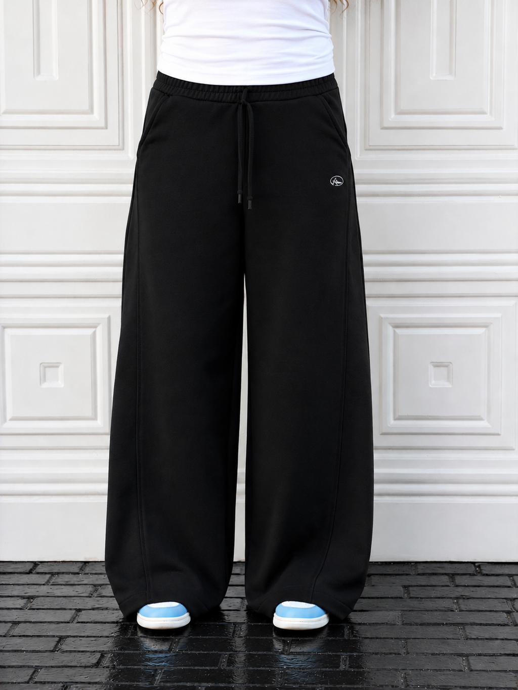 Woman Wide Leg Sweat Pants
