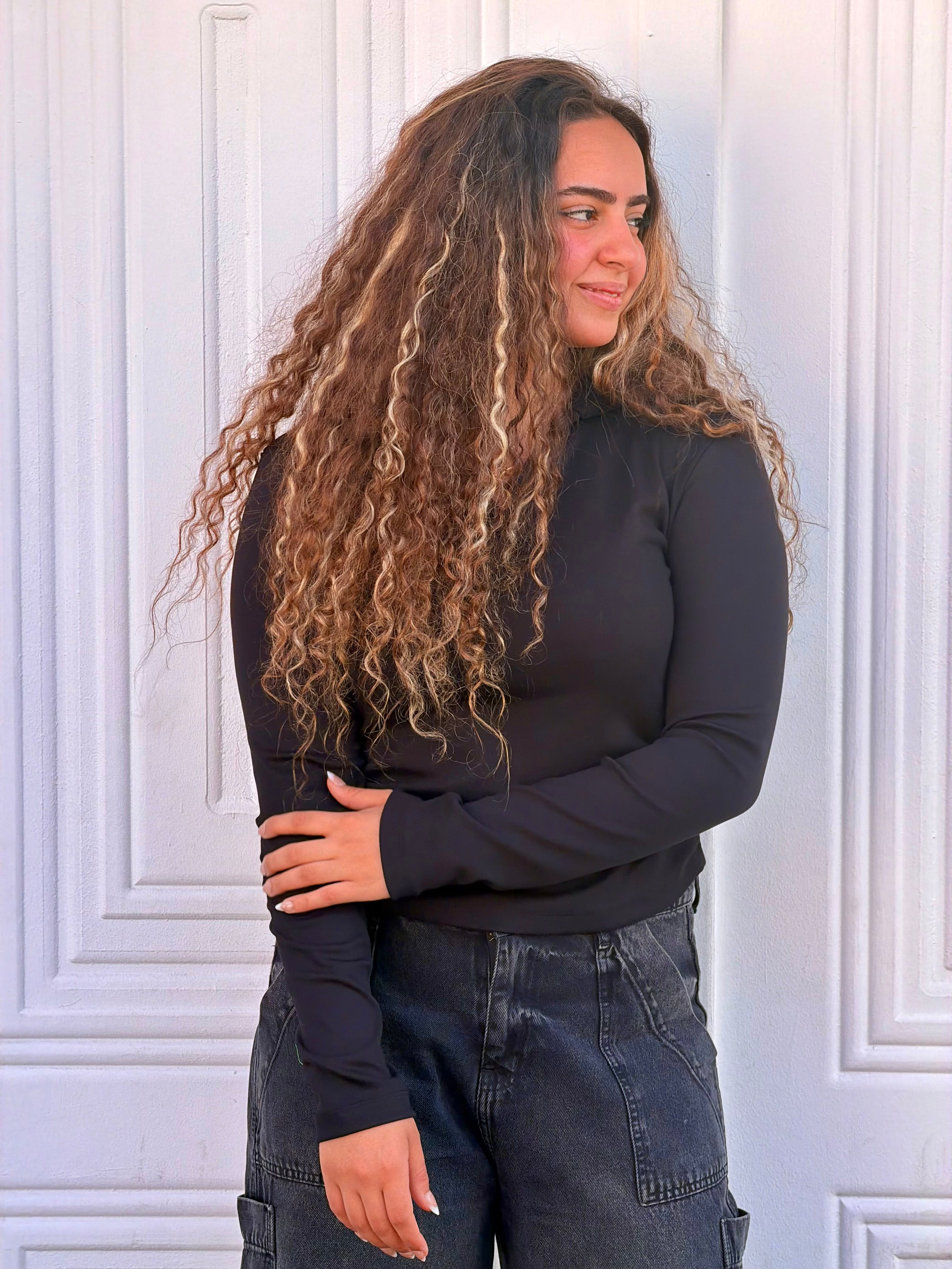 Woman top v neck long sleeve