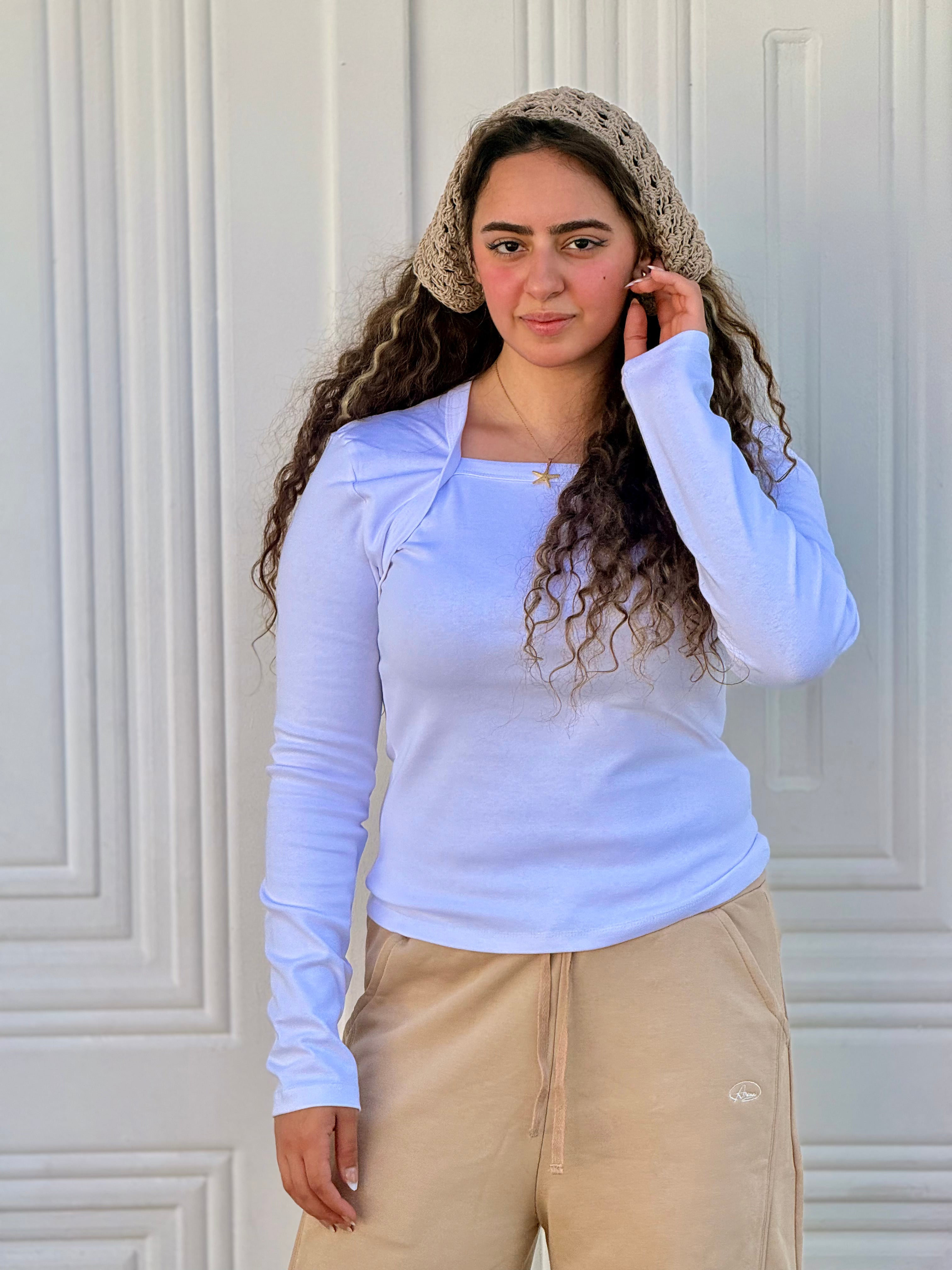 Woman Top square neck long sleeve